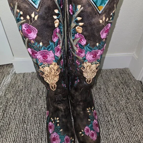 Corral Embroidered Deer Skull Tall Boots - Picture 7 of 8